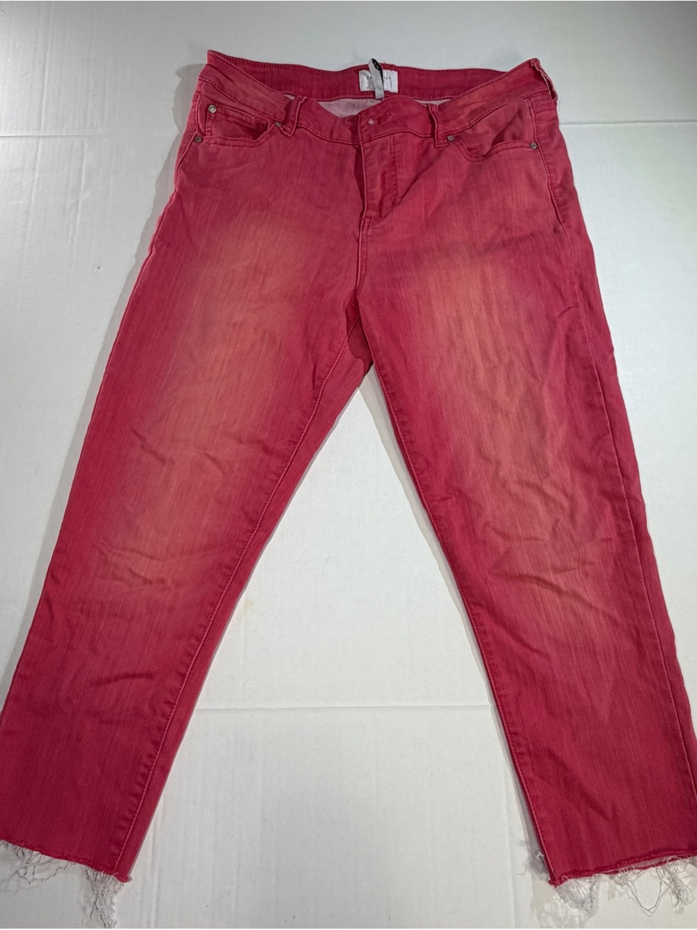 Celebrity Pink Women’s Cropped Red Slim Jeans